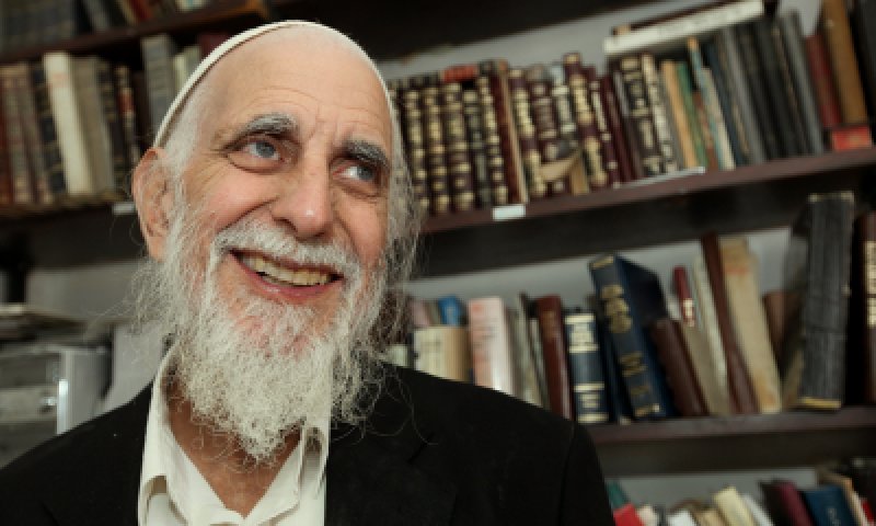 כלתו של הרב פרומן היא הפצועה בפיגוע הדקירה