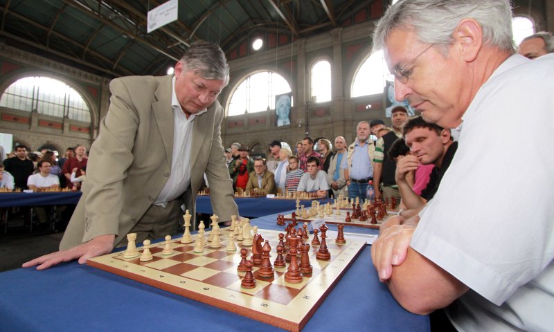 משחק המלכים: אלופי העולם בשחמט בירושלים