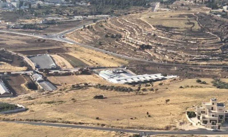 המנהל האזרחי מציג: אכיפה בררנית בין יהודים לערבים