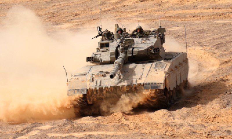 לא להלחם בגזירת ה'בנות בטנקים' במישור הדתי