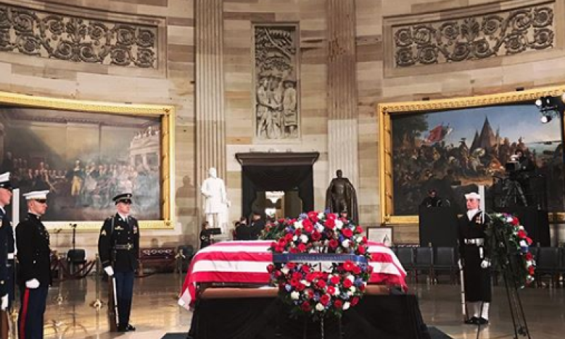 לבקשת נתניהו: כחלון יטוס ללווית נשיא ארה"ב