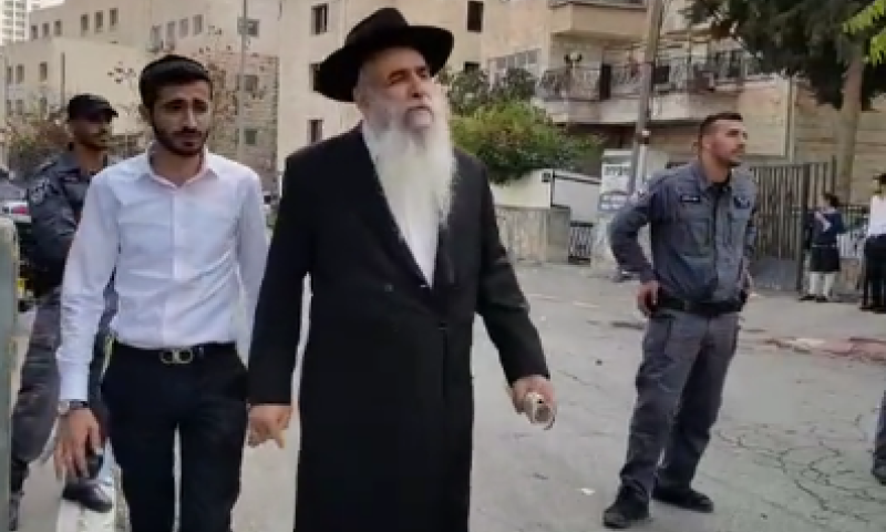 לראשונה: רבנים ספרדים בהפגנות נגד הגיוס