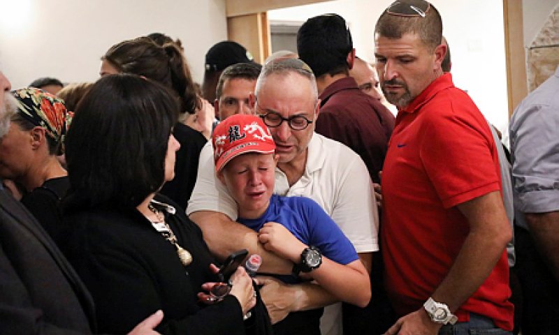 קורע לב &bull; גלריה: הלוויתו של ארי פולד הי"ד