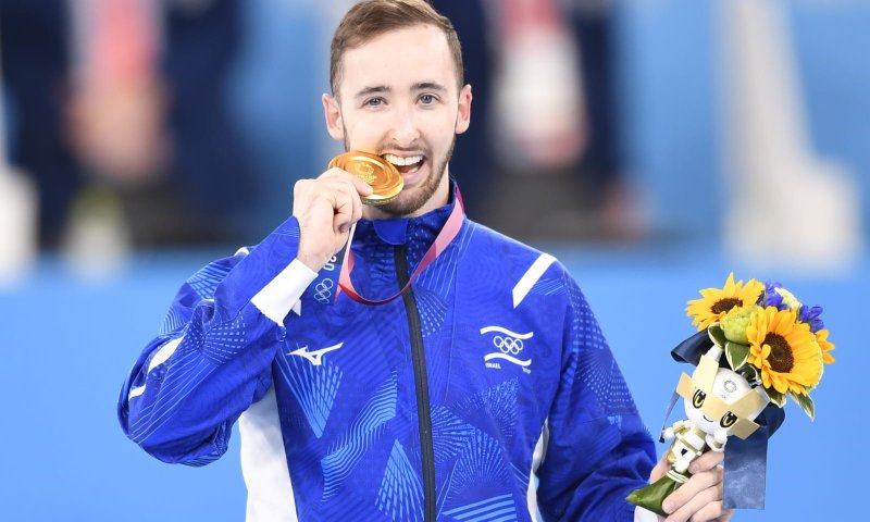 קורע: כך הרשת מגיבה לזכייה במדליית הזהב