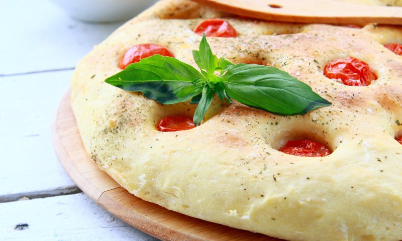 עונג שבת בצהריים: מתכון לפוקצ'ה ופסטו