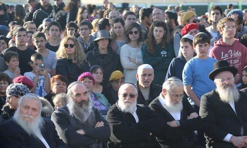 עצרת בעפרה: האם באמת קיבלנו את כולם בהתישבות?