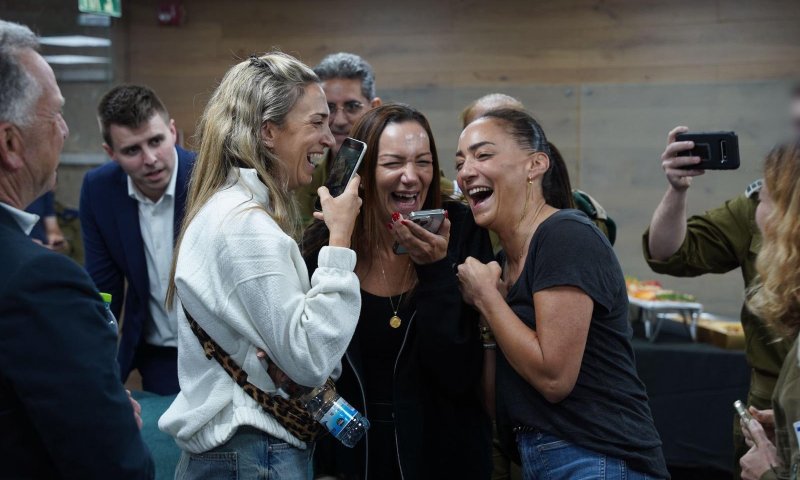 צפו; יעל אלכסנדר בשיחה ראשונה עם בנה, עידן: "עוד מעט נפגשים"