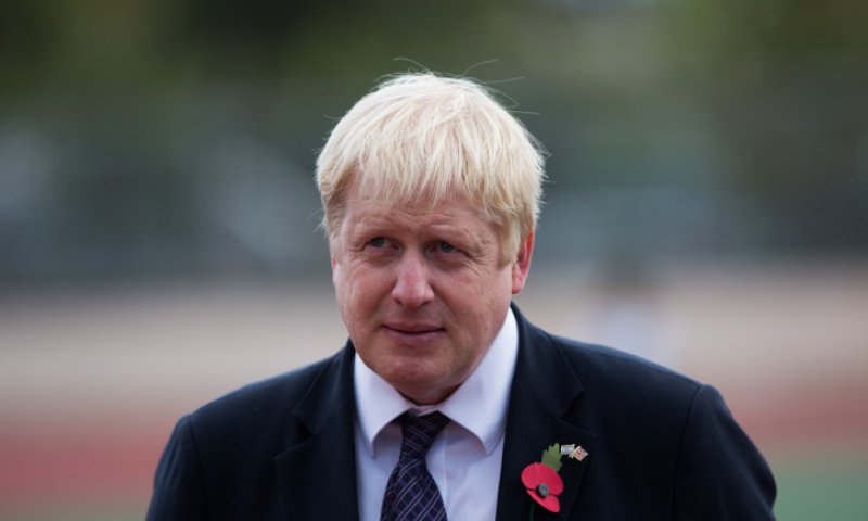 לאחר הזעם הציבורי: בוריס ג'ונסון הודיע כי יכנס לבידוד