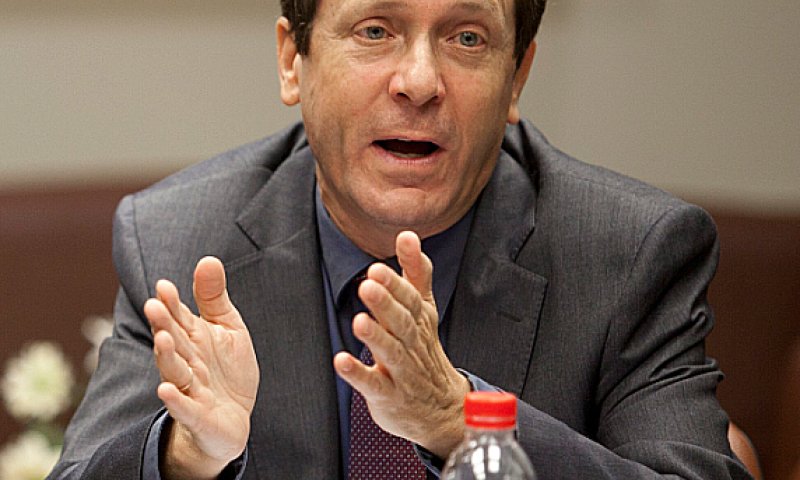 יו"ר העבודה: "כמה שבנט יצרח, זה לא יזיז לאף אחד"