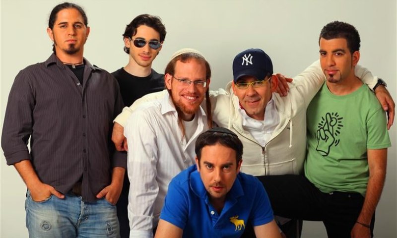 יא בה YE מודיעים לא תנצחו אותי כל כך מהר