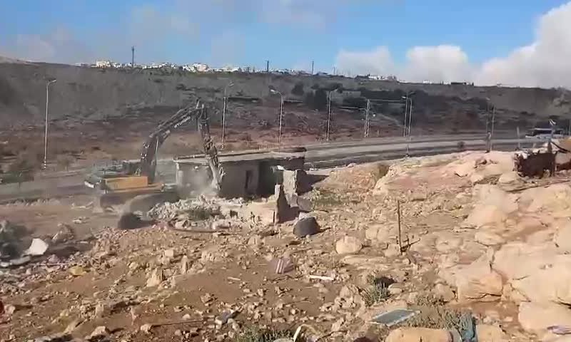 בעקבות לחץ כבד: הרס מבנים פלסטיניים סמוך ליישוב אדם
