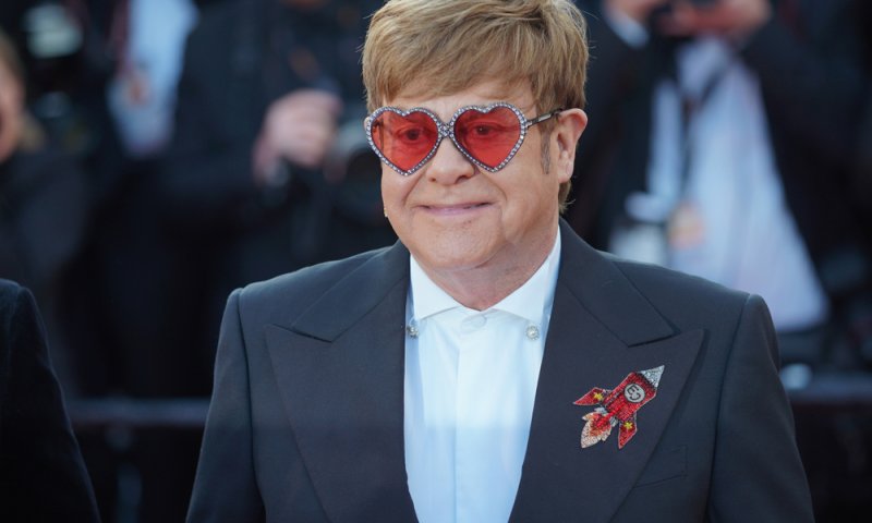 כבוד: אלטון ג'ון רושם לעצמו הישג חדש במדינת ישראל