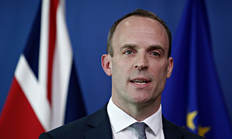 בריטניה הודיעה: אלו התנאים לביטול העוצר