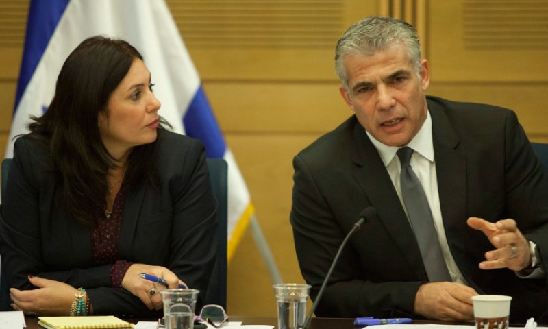 אחרי הבשורה, לפיד מפרגן לרגב: מקווה להצטרף בקרוב