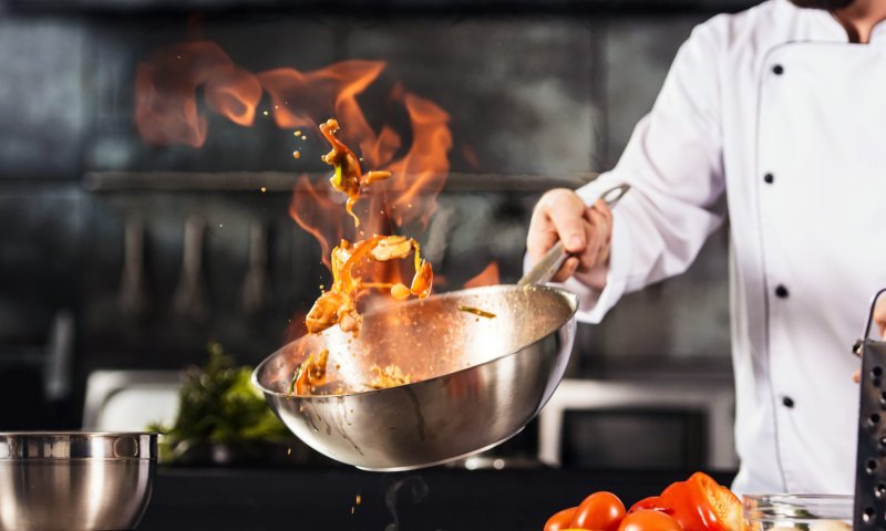 חרפה: בעלי המסעדות הודיעו כי יפתחו בליל הצום