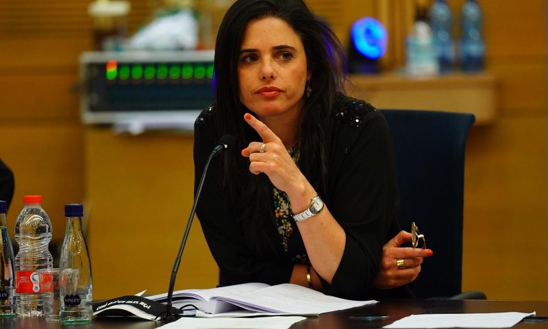 שקד במתקפה: "נתניהו הצביע בעד, רגב דיבררה"