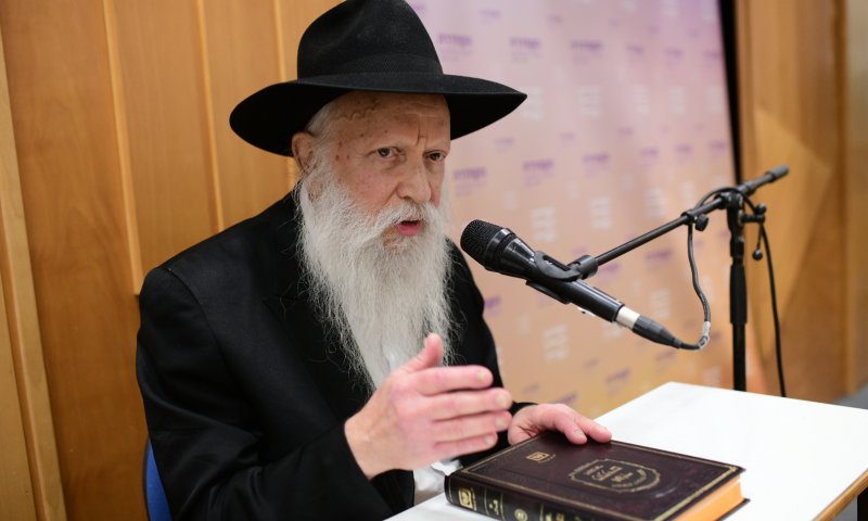 לראשונה: הרב גינזבורג שינה את עמדתו בנושא הבחירות