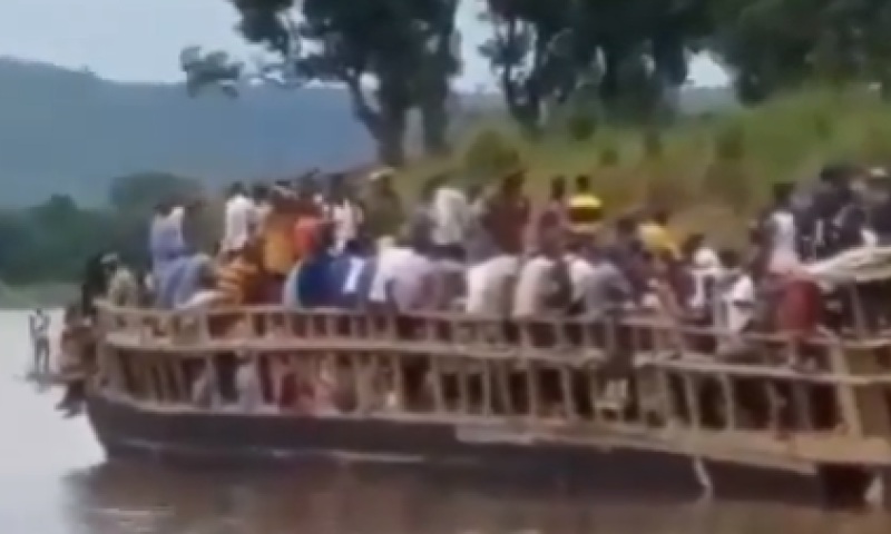 אסון באפריקה: 58 בני אדם טבעו בהתהפכות מעבורת