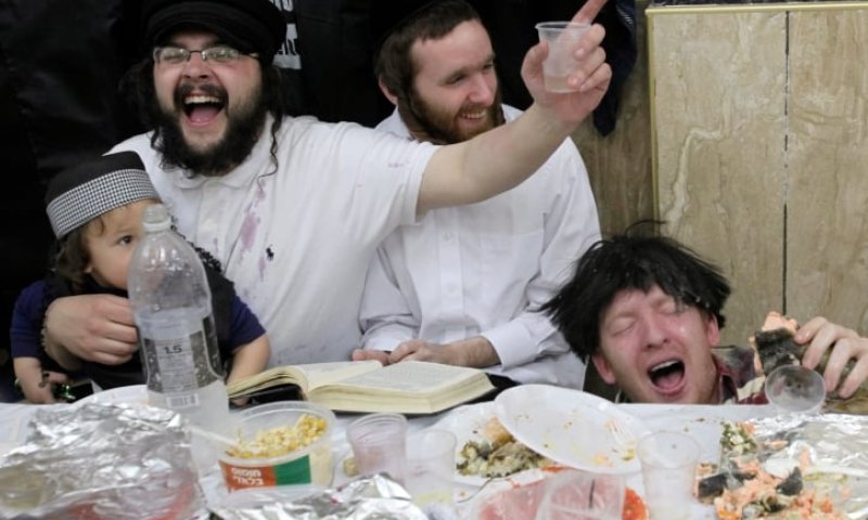 מאפילה לאור גדול. פורים שמח!