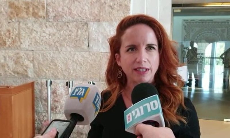 סתיו שפיר לסרוגים: "זו ממש שחיתות מהמקפצה"
