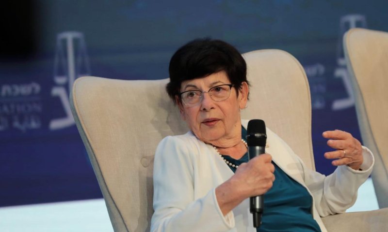 מרים נאור: משפט נתניהו &ndash; משפטו של מנדלבליט