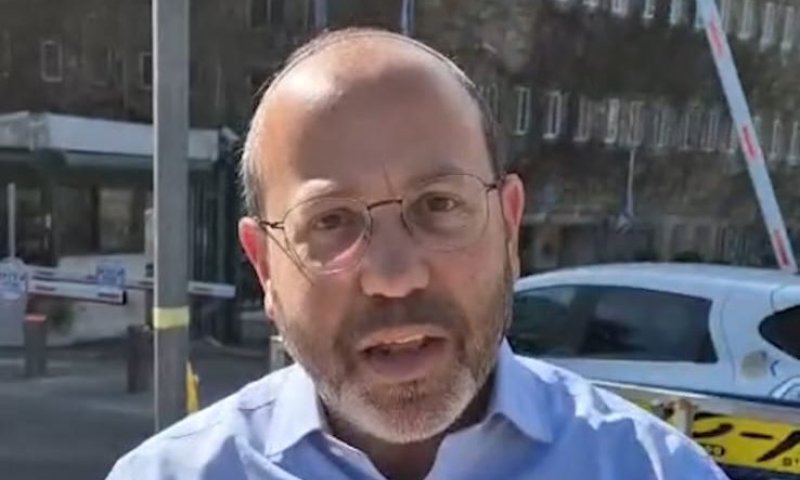 צביקה מור: "הציונות הדתית לא הכניסו אותי לישיבת הסיעה"