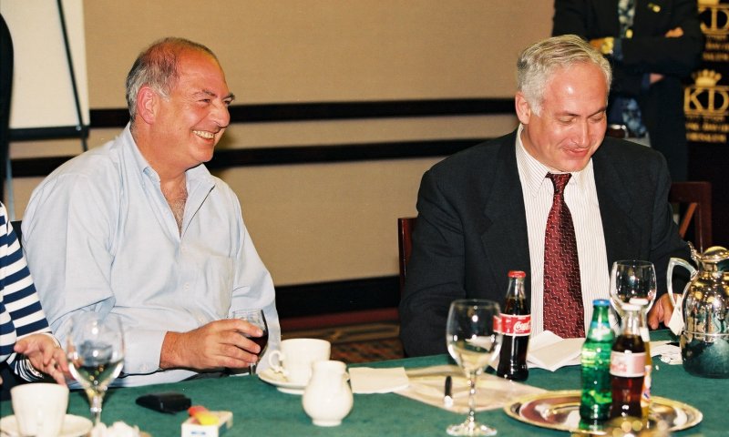 בארה"ב נפטר יועץ הבחירות ארתור פינקלשטיין