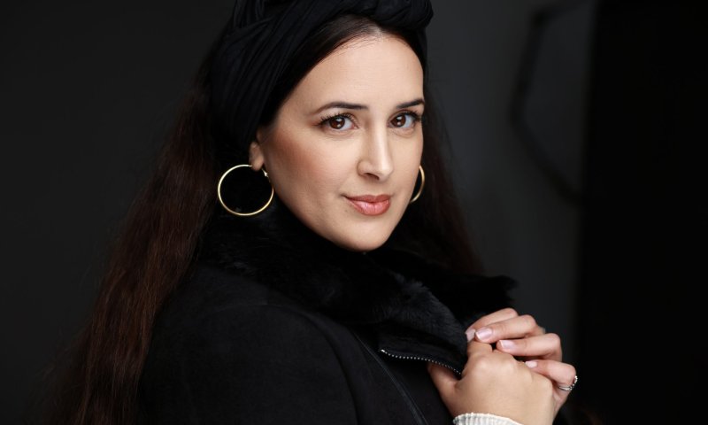 הזמרת הסרוגה ליעד אלון בשיר אמונה מתוק: "תודה השם"