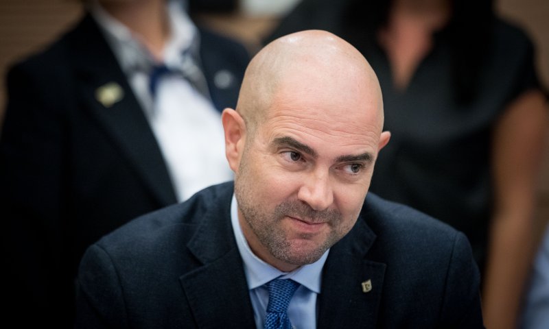 היועמ"ש קובע לאוחנה: זה המינוי שאני מאשר לך