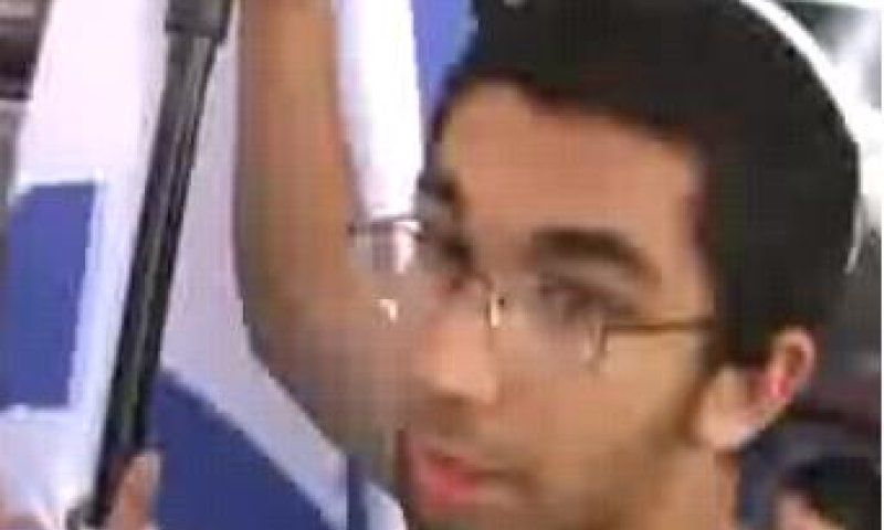 תכירו את דניאל פגיר &ndash; יהודי אחד מול עשרות מוסלמים