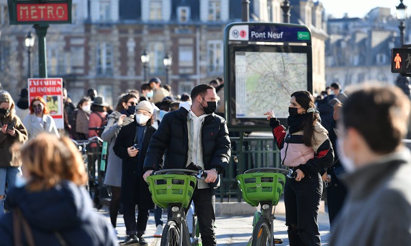 "סוף המגפה באירופה עשוי להגיע אחרי האומיקרון"