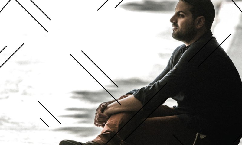 העולם של עקיבא: ביקורת אלבום בכורה