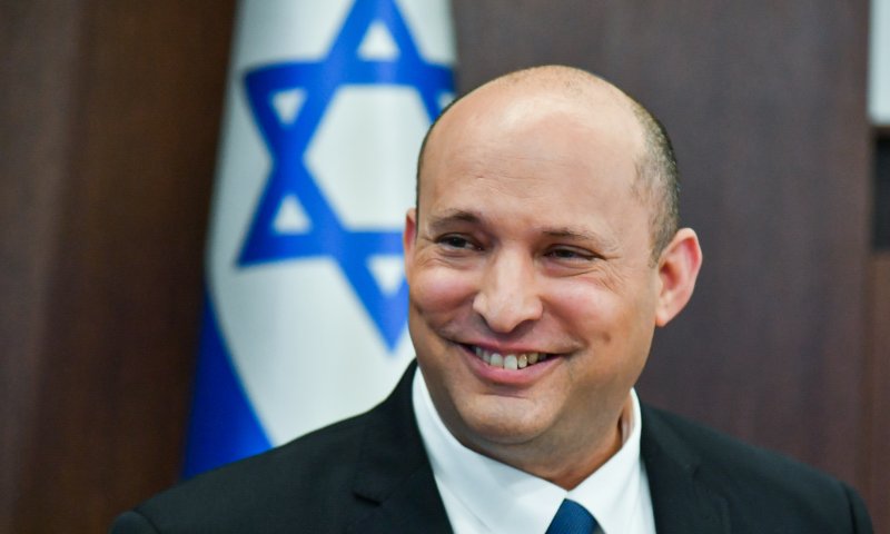 תביעת ענק: נפתלי בנט נגד עובדת בבנק הפועלים