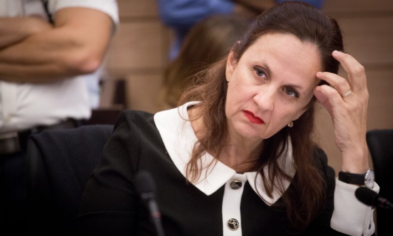 זילבר עוצרת את הקמת הפקולטה לרפואה באריאל