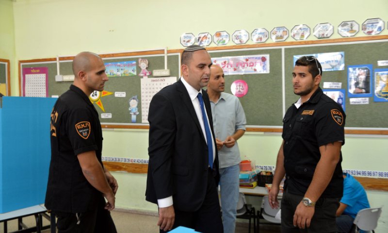 "התפללו לרפואתי": ראש העיר הסרוג נדבק בקורונה