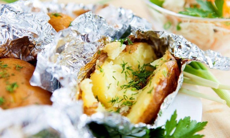 גם בלי מדורה: מתכונים מדליקים לתפוחי אדמה