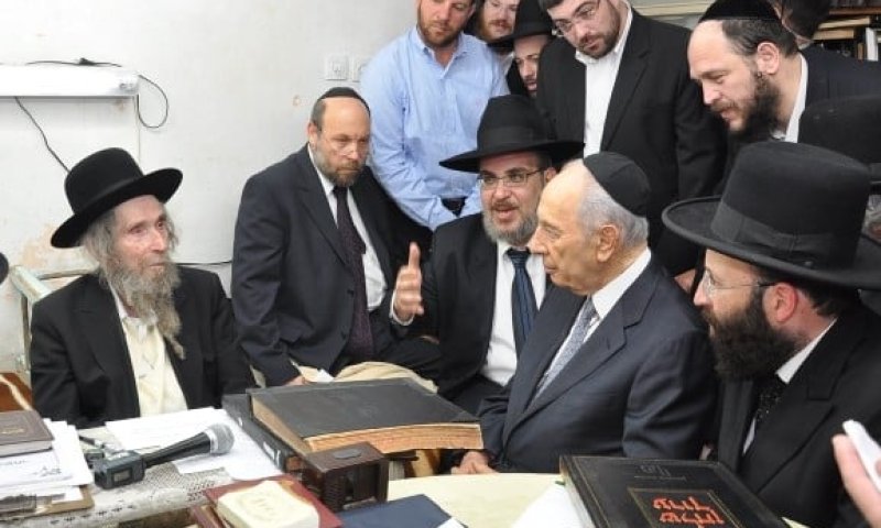 שמעון פרס, איך אתה מעז למען השם?