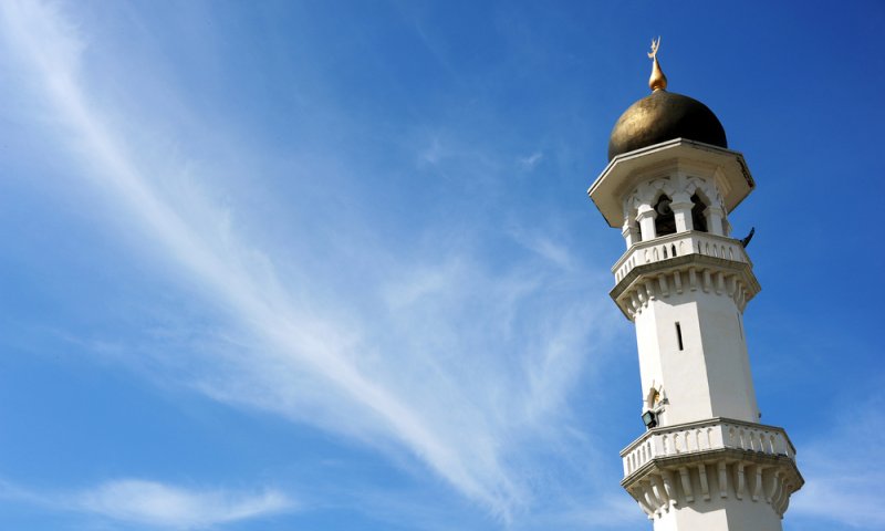 צפו: מואזין בלב מרכז הקניות של מנהטן