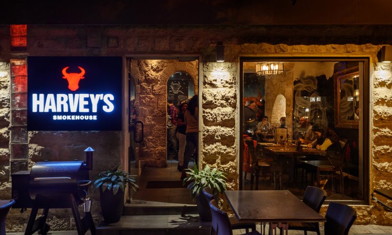 העישון מותר, ואף רצוי|ביקורת מסעדות