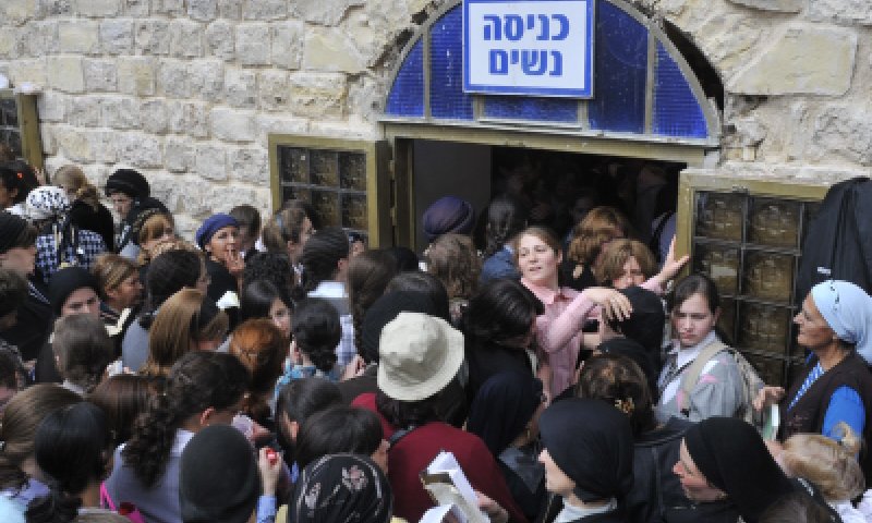 "רק המדינה תדע לנהל את קבר רשב"י במירון"