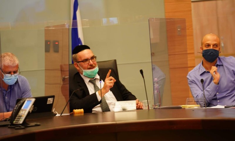 "אין צידוק מוסרי לשאריות שנותרו מכחול לבן"