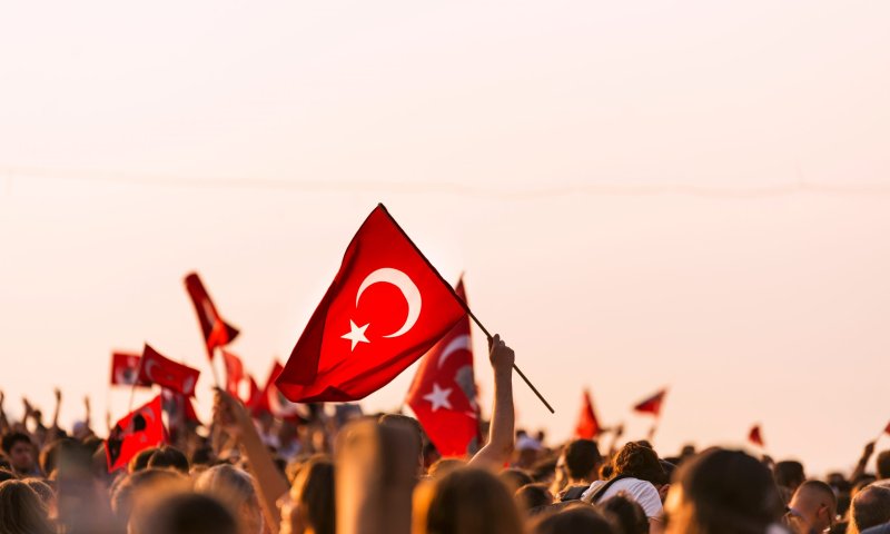 הישראלים שנעצרו בטורקיה יובאו מחר בפני שופט