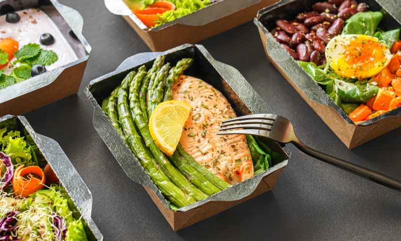 ברשת תוהים: האם נשים שמזמינות אוכל בשם גברי מקבלות יותר?