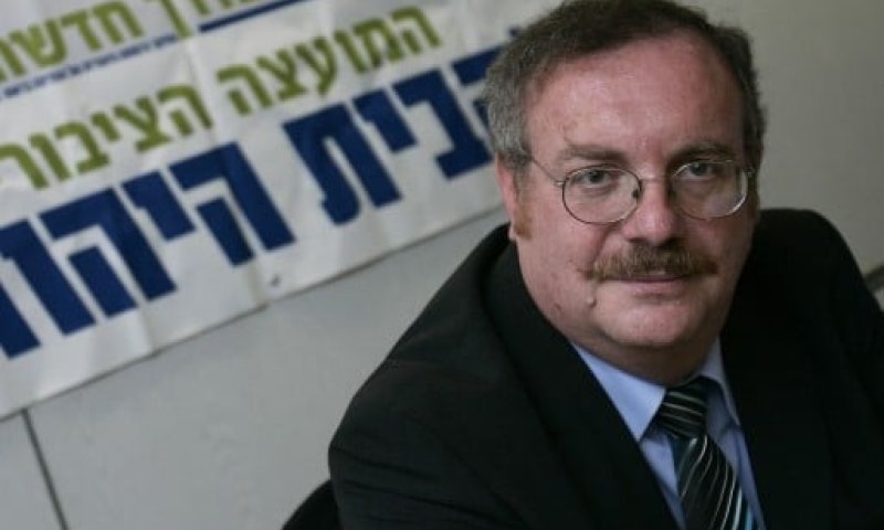 השר הרשקוביץ על במאי עג'מי: "רק שלא יתעטף עם דגל החמאס"