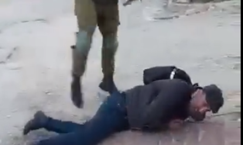 חברון: לוחם תקף פלסטיני ונשלח ל-10 ימי מחבוש