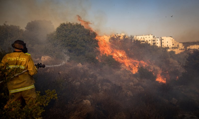 יובש וחום: שריפות בצפון וליד היישוב נחושה