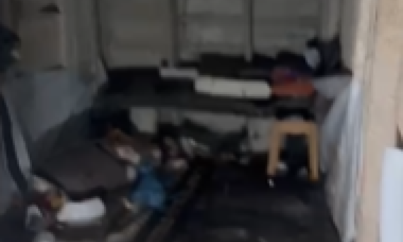 מיטה ספוגה בדם וגזים רעילים: תיעוד דרמטי ממנהרת סינוואר