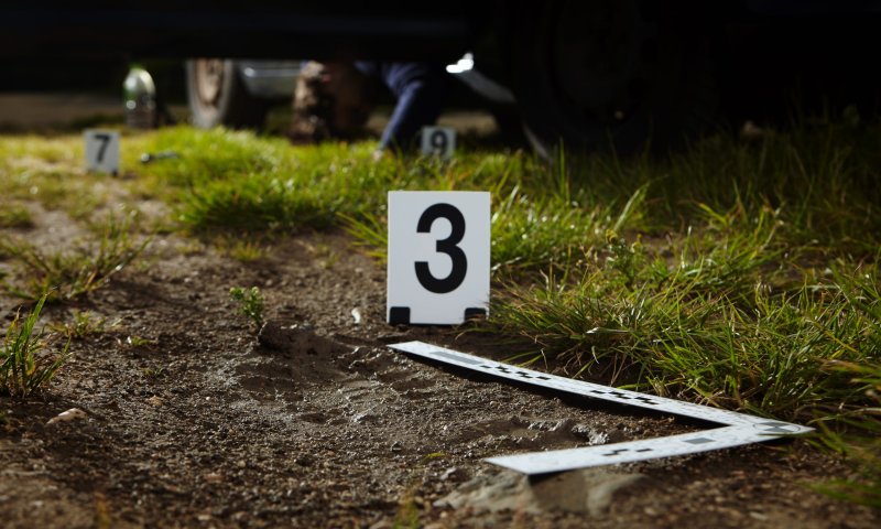 אישום ברצח: לפת את צווארה בזרועו, חסם את פיה