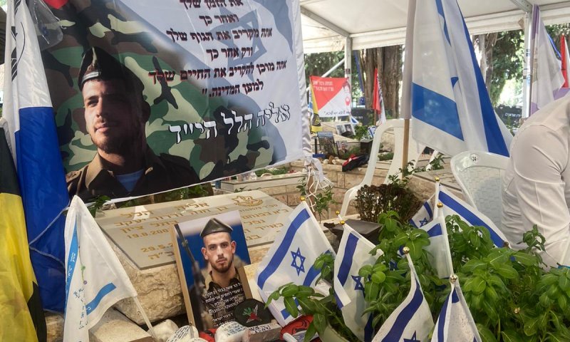 3 חודשים לאחר הפיגוע: משפחתו של הלוחם שנפל בביקורת נוקבת