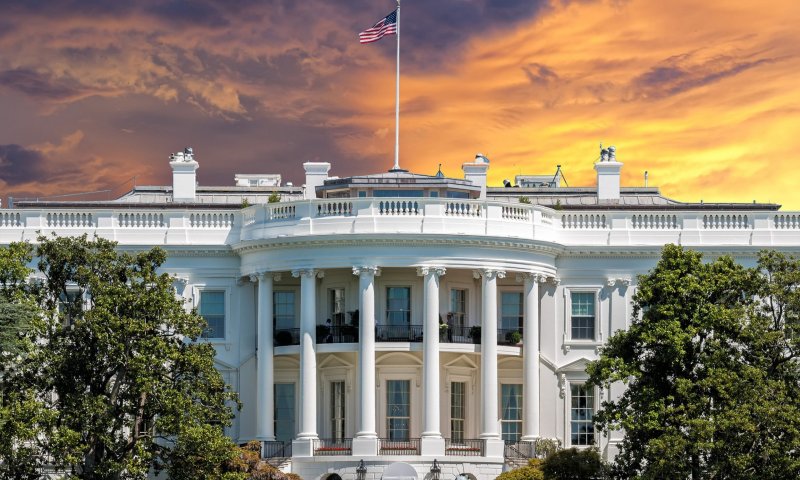 תאונה קטלנית: רכב התנגש במעקה של הבית הלבן